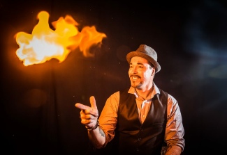 WonderWorks - Outta Control Magic Comedy - Dinner Show
